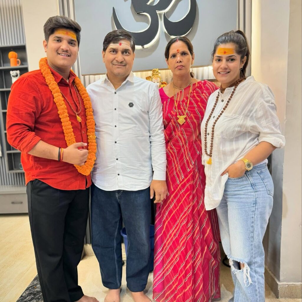 Mridul Tiwari family